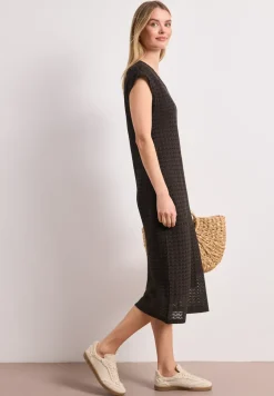 Robe midi avec col en V en dentelle