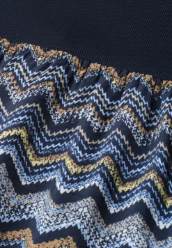 Robe midi avec jupe structurée