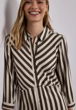Robe midi avec patte de boutonnage sur toute la longueur