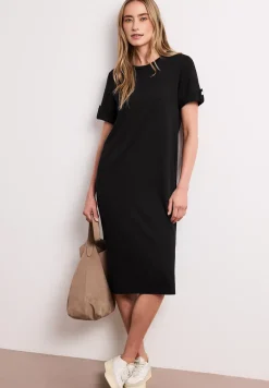 Robe midi à col rond avec boutons aux manches