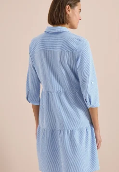 Robe midi en seersucker