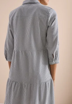 Robe midi en seersucker