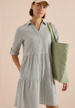 Robe midi en seersucker