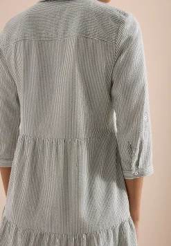 Robe midi en seersucker
