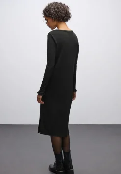 Robe midi en structure côtelée