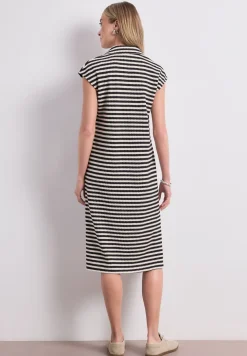 Robe midi en tricot à rayures