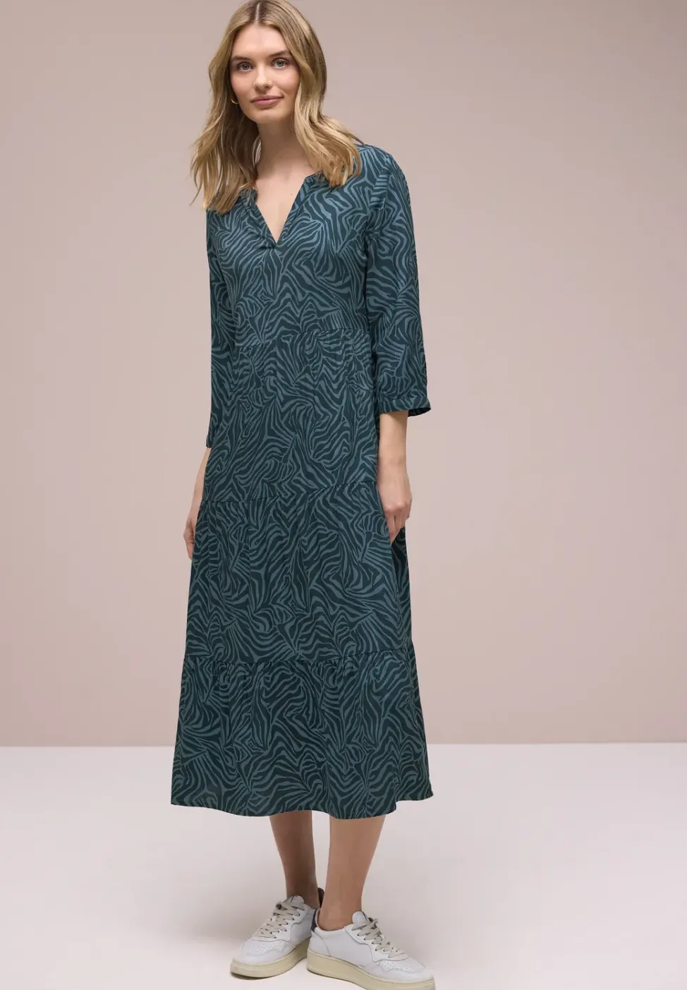 Robe midi à l'imprimé graphique