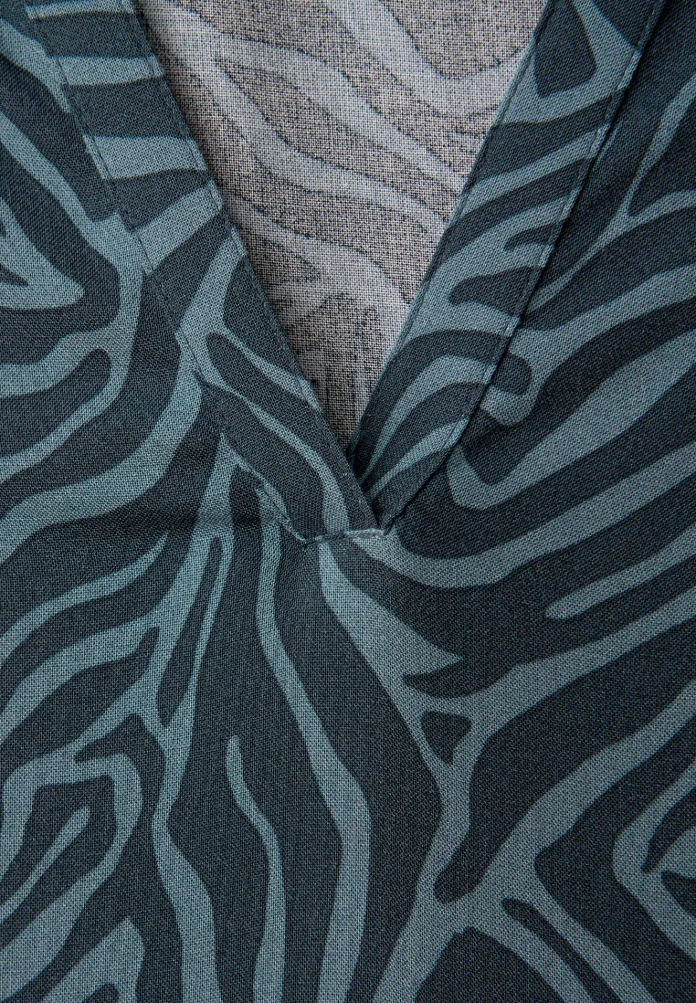Robe midi à l'imprimé graphique