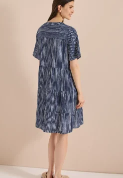 Robe mi-longue à rayures