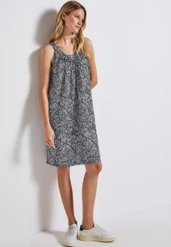 Robe à motifs