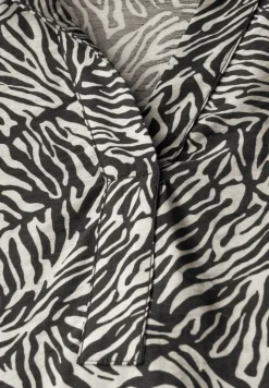 Robe à motifs en t-shirt