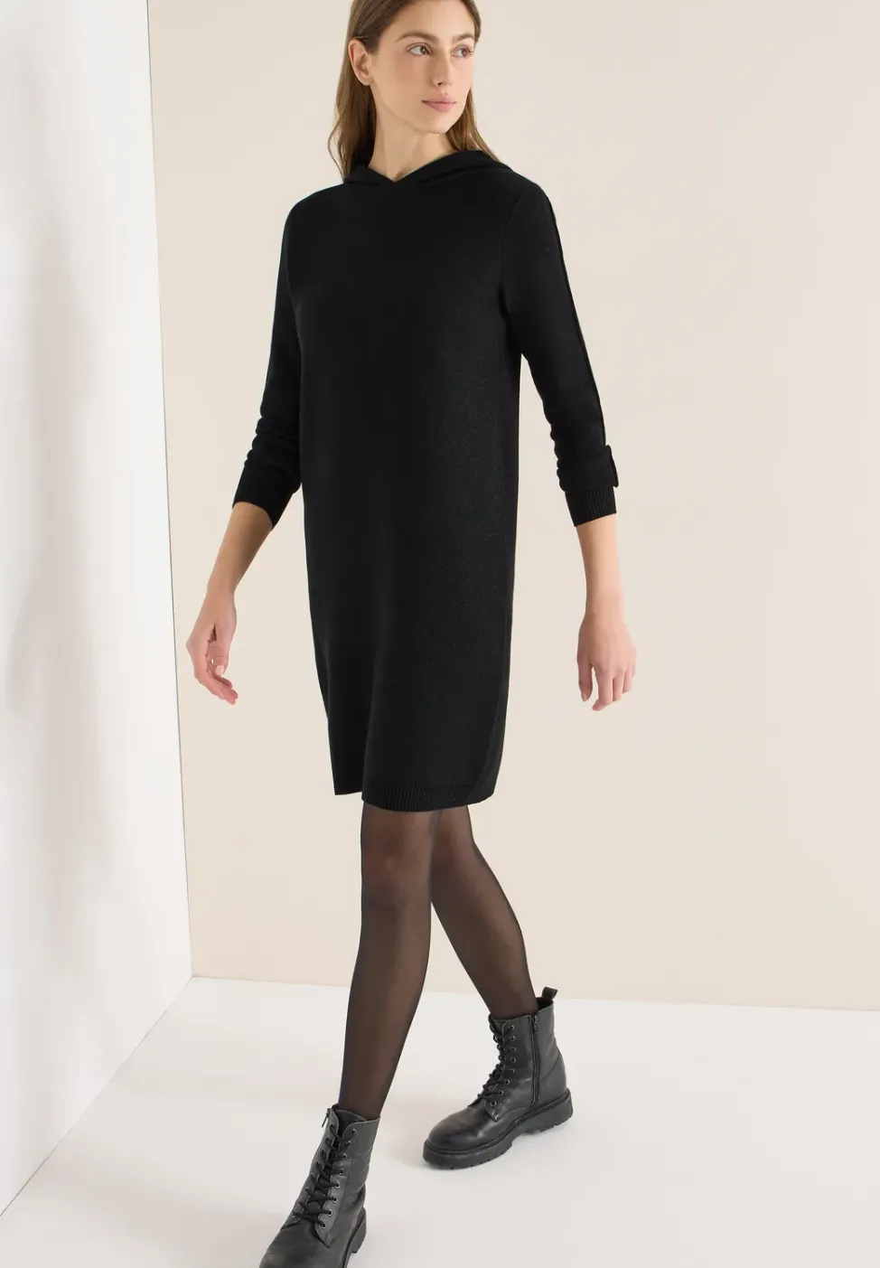 Robe scintillante avec capuche