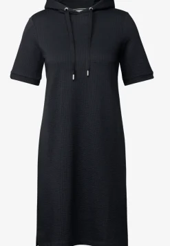 Robe structurée avec capuche