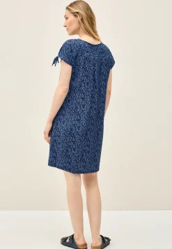 Robe structurée à motifs
