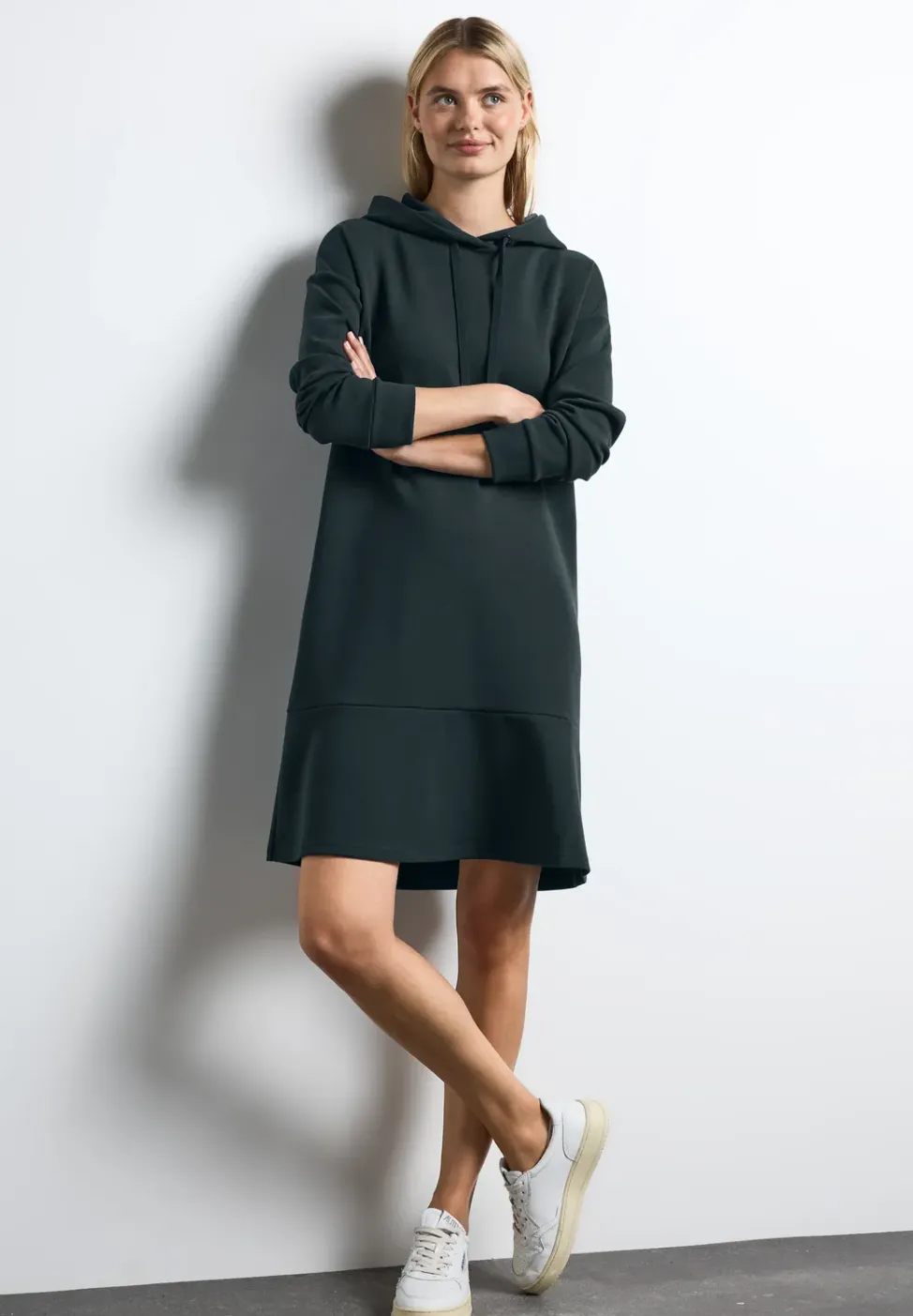 Robe sweat à volants