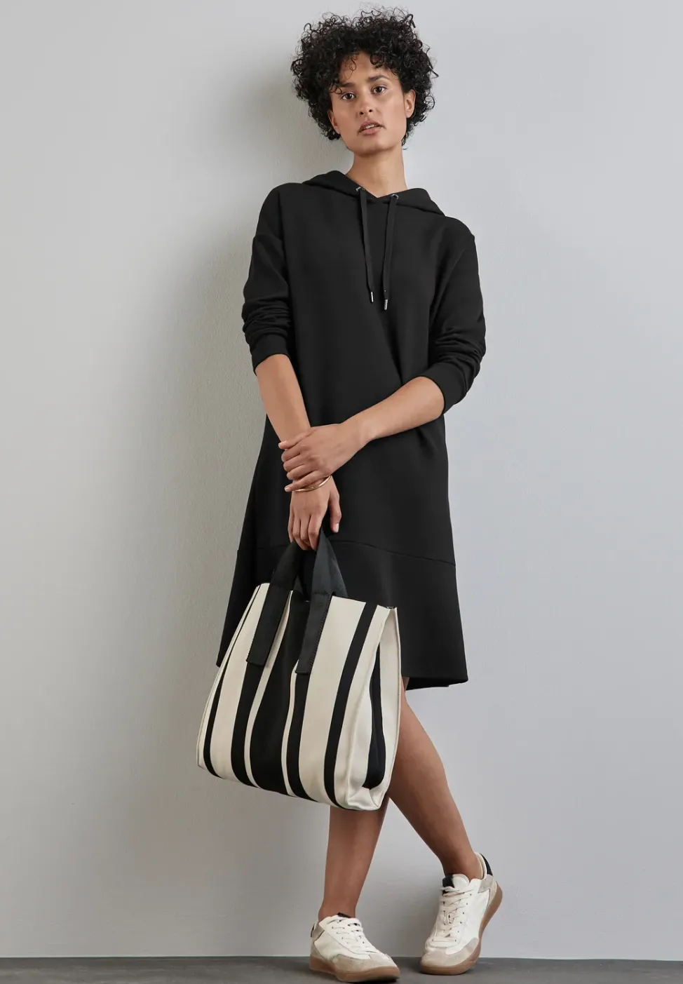 Robe sweat à volants