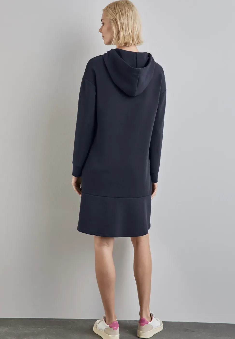 Robe sweat à volants