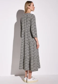 Robe à volants