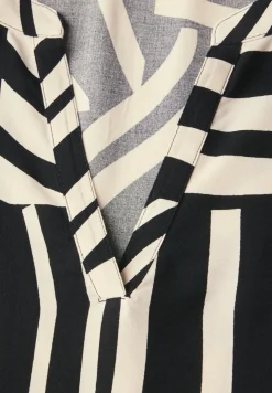 Robe à volants