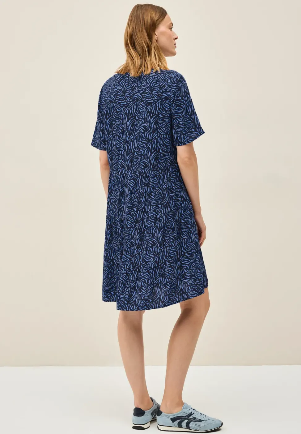 Robe à volants