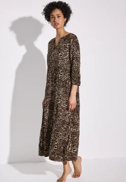 Robe à volants avec motif léopard