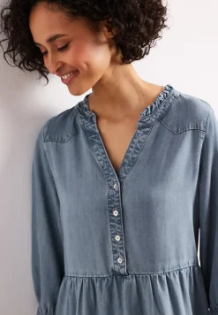 Robe à volants, longueur genou, look denim