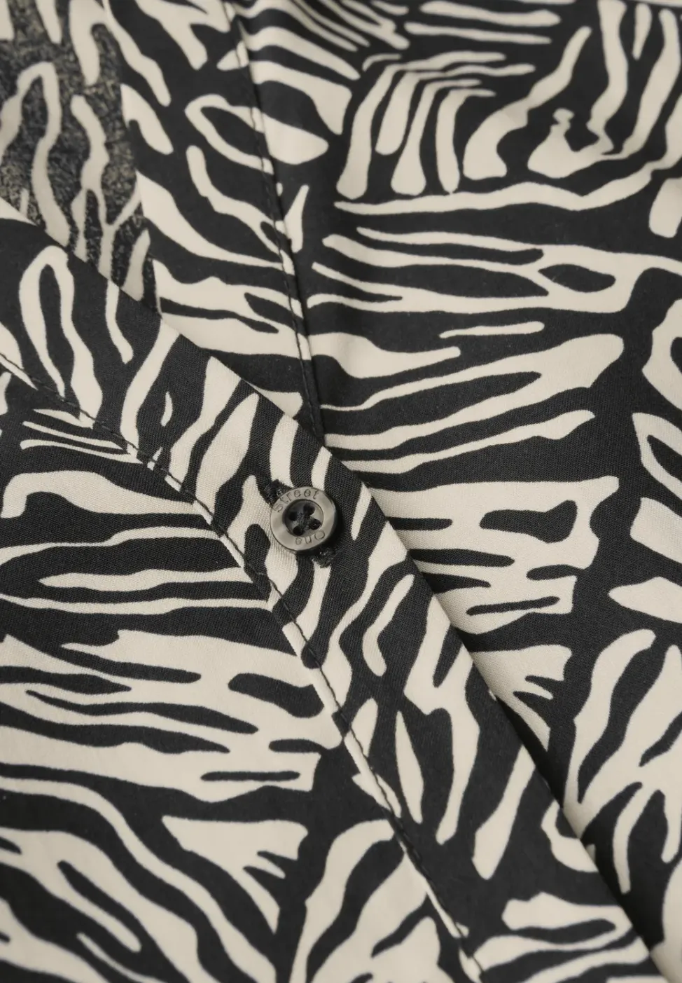 Robe à volants à motifs