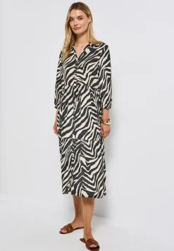 Robe à volants à motifs