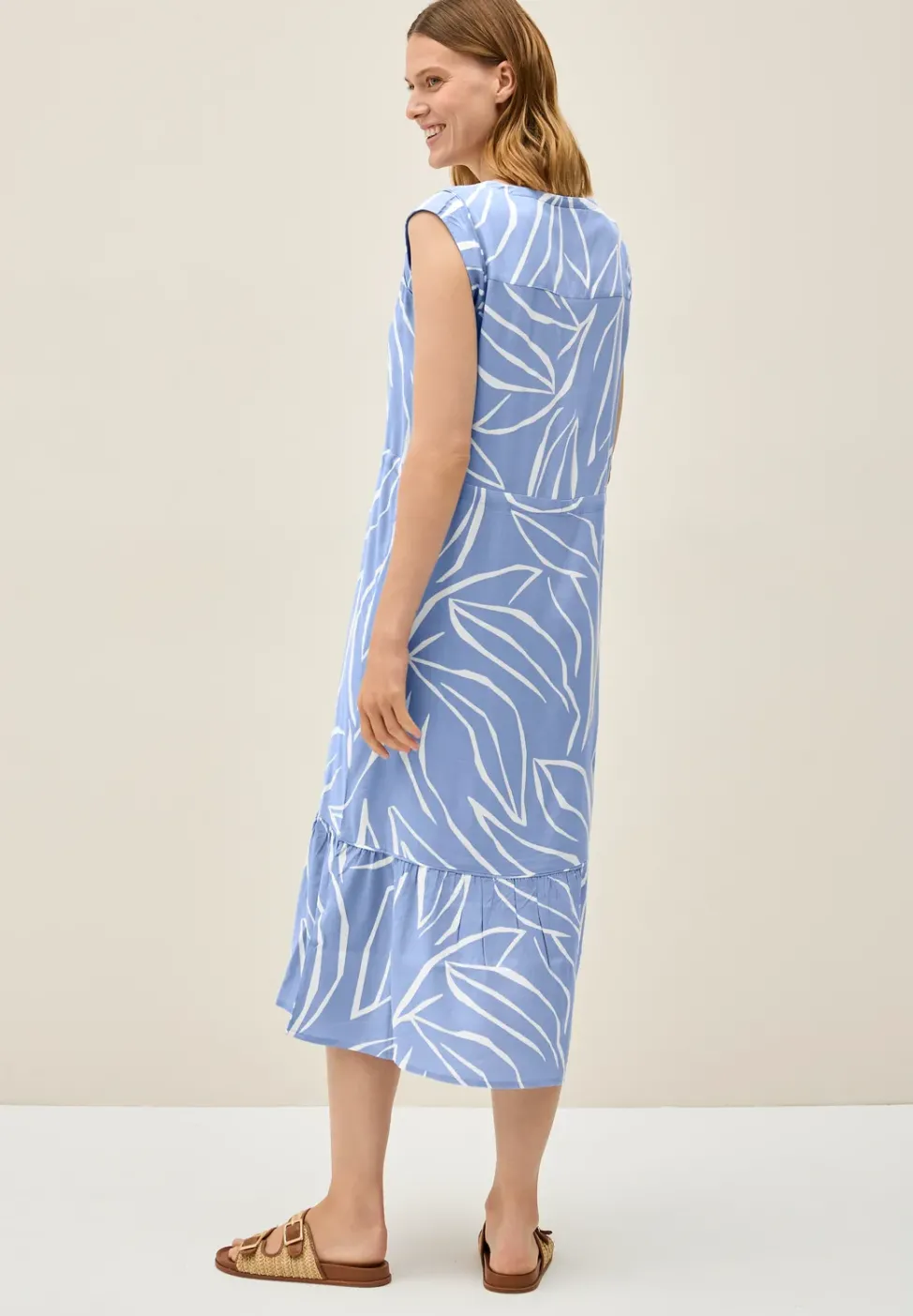 Robe à volants à motifs