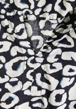Robe à volants à motifs