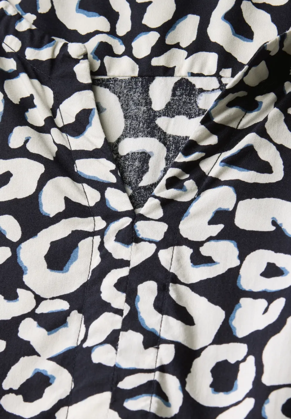 Robe à volants à motifs