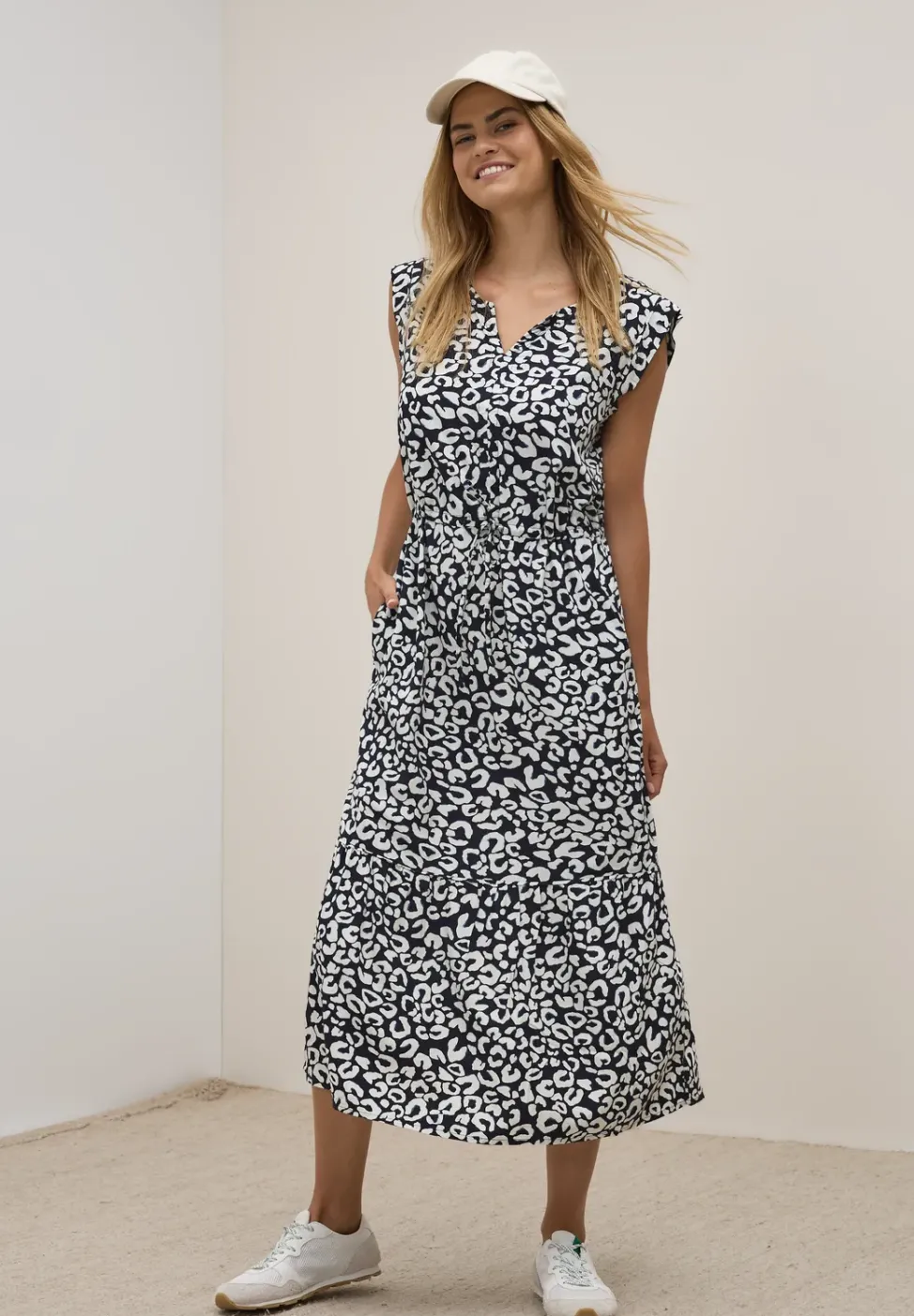 Robe à volants à motifs