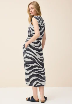 Robe à volants à motifs