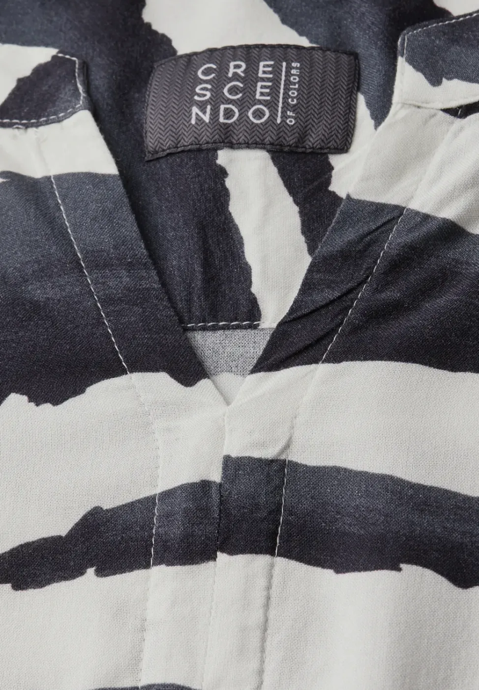 Robe à volants à motifs