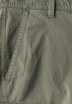 Short au look cargo