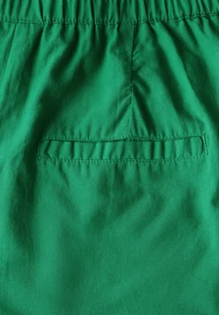 Short avec broderie