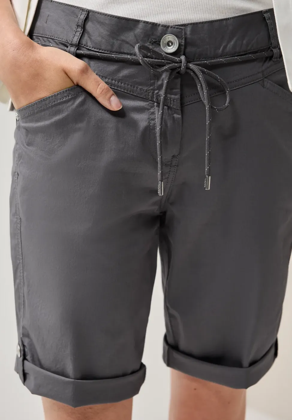 Short avec cordon de serrage
