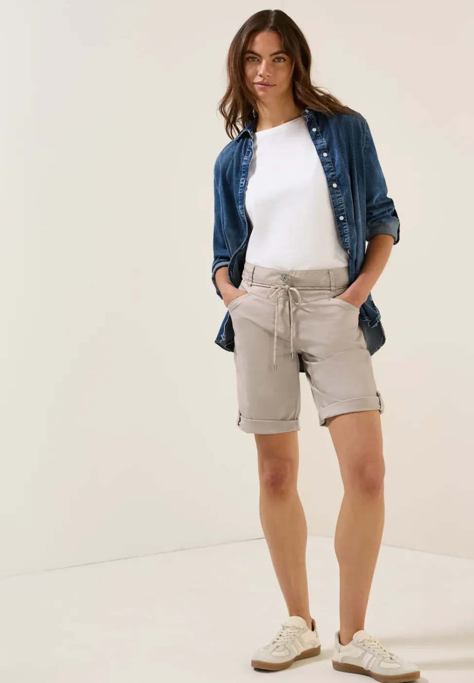 Short avec cordon de serrage