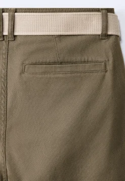 Short chino avec structure