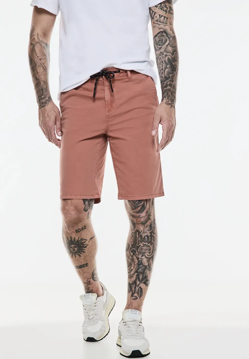 Short chino coupe décontractée