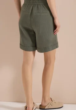 Short coupe droite en mousseline de soie