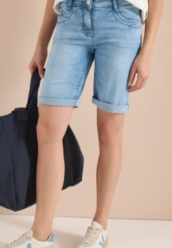 Short en jean Slim Leg dans un Casual Fit