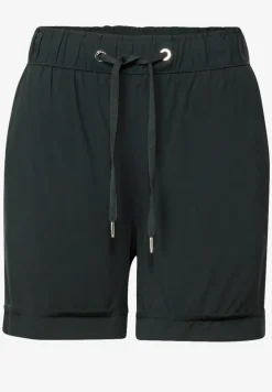 Short en papier