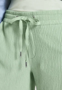 Short en tissu structuré