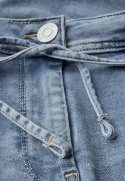 Short jogging au look denim