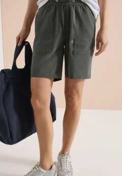 Short Straight Leg à la coupe Loose Fit