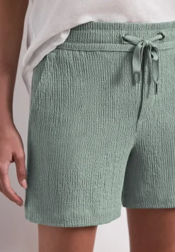 Short structuré en coupe loose