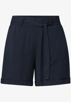 Short taille haute avec ceinture