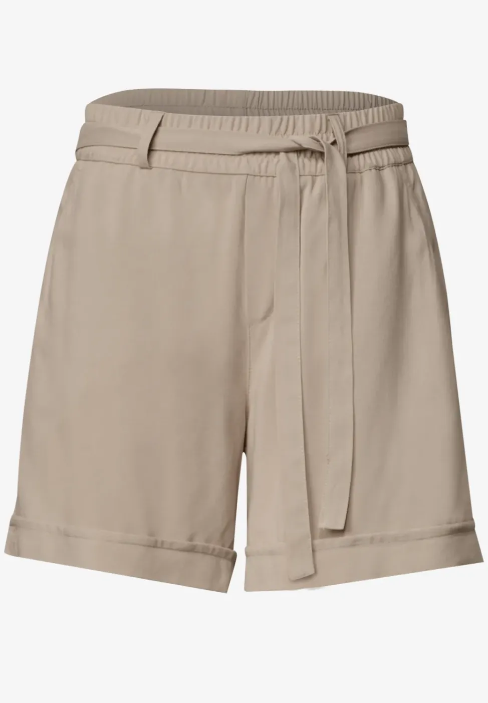 Short taille haute avec ceinture