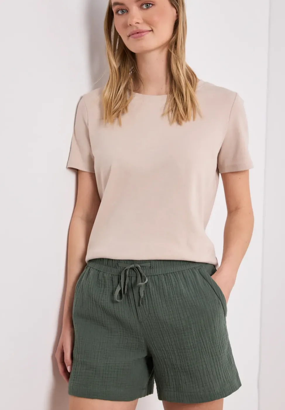 Short taille moyenne en mousseline